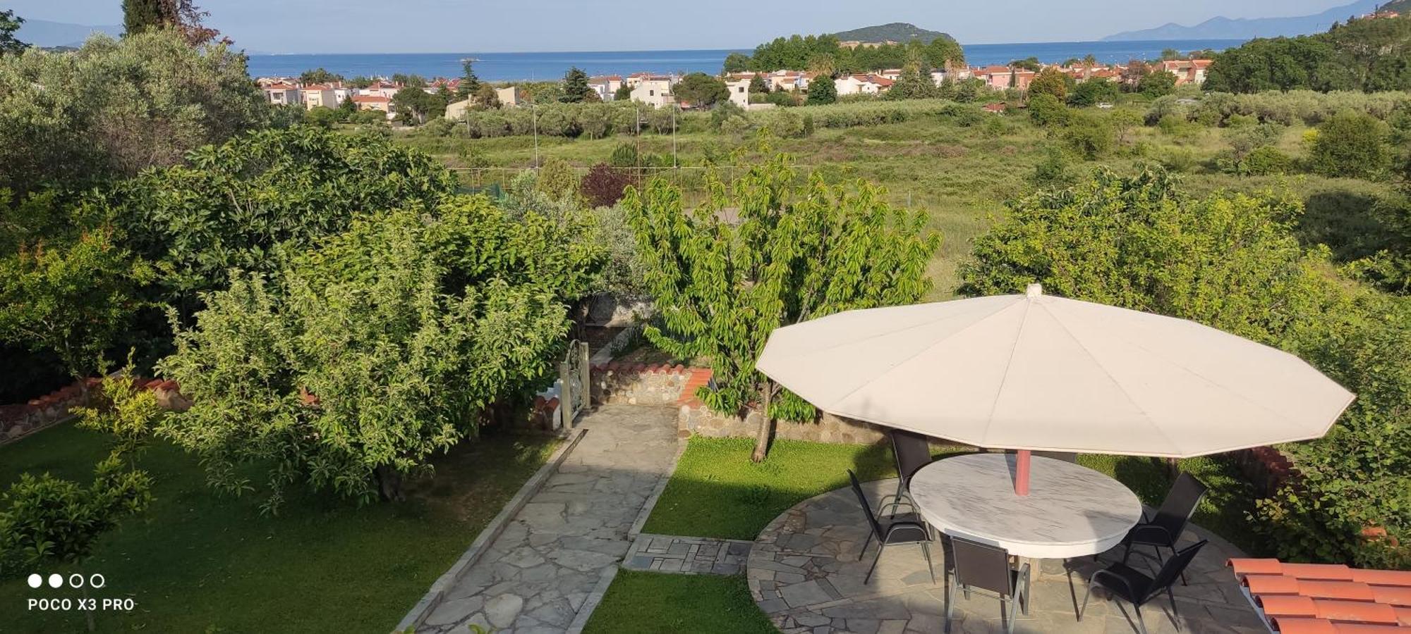 Vacation Home Eva Nea Iraklitsa Exterior photo