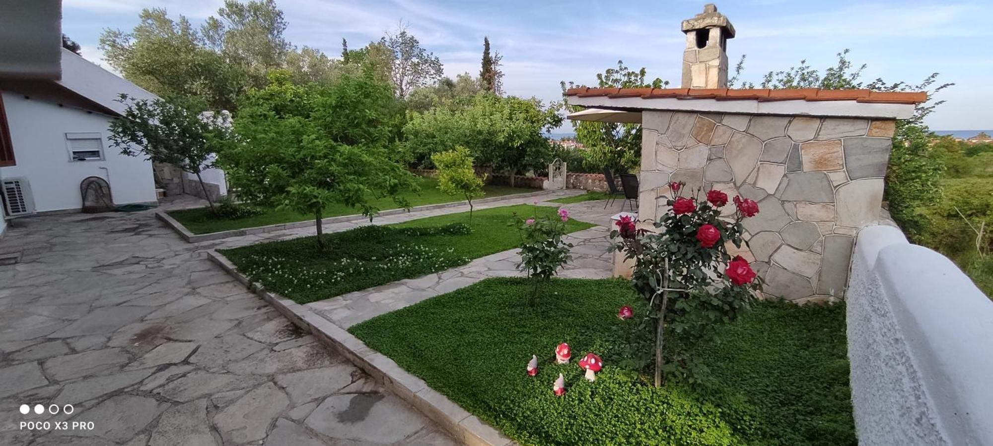 Vacation Home Eva Nea Iraklitsa Exterior photo